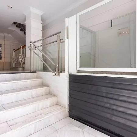 アパート Festival