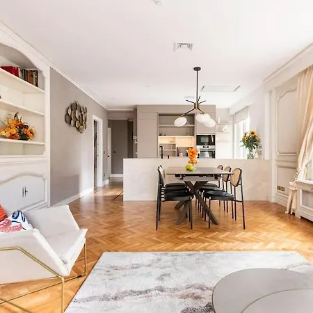 Festival Apartment *