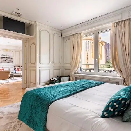 Festival Apartment *