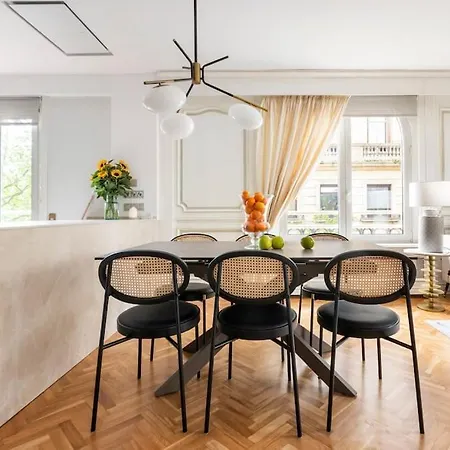 Festival Apartment *